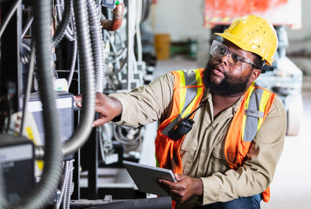 Best 24-Hour Electrician  in Clinton, IA